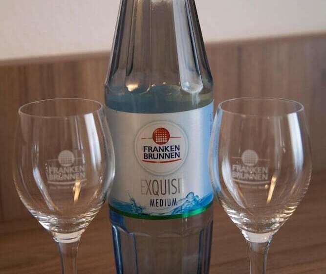 Отель La Flamme Wertheim Garni