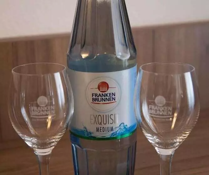 Hotelli La Flamme Wertheim Garni