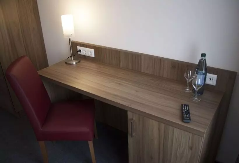 Hotelli La Flamme Wertheim Garni