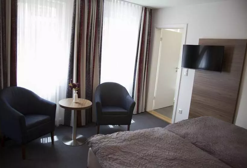 Hotelli La Flamme Wertheim Garni