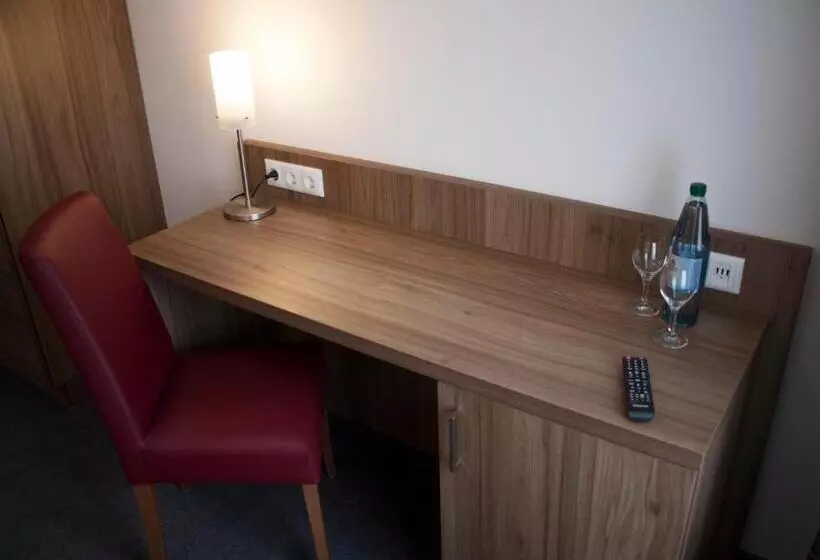 Hotelli La Flamme Wertheim Garni