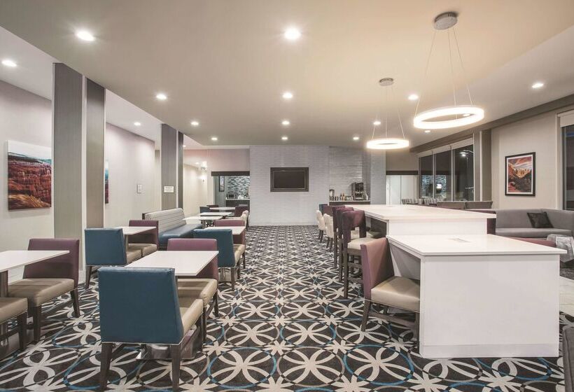 Отель La Quinta By Wyndham La Verkin   Gateway To Zion