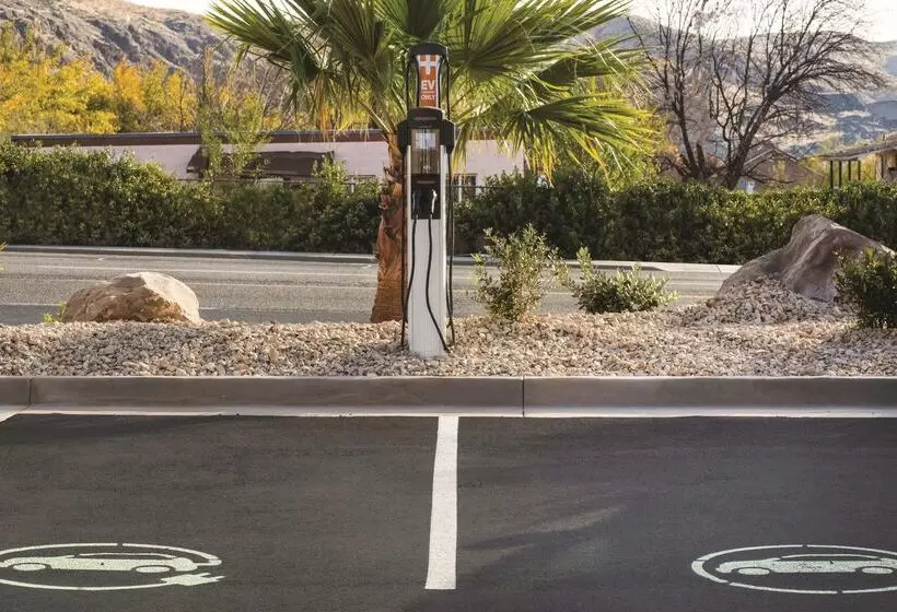 Hotelli La Quinta By Wyndham La Verkin   Gateway To Zion