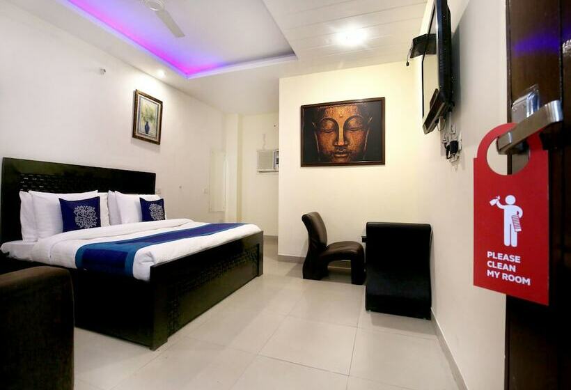 호텔 Oak By Oyo Rooms