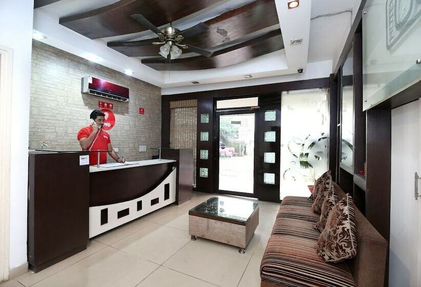 호텔 Oak By Oyo Rooms