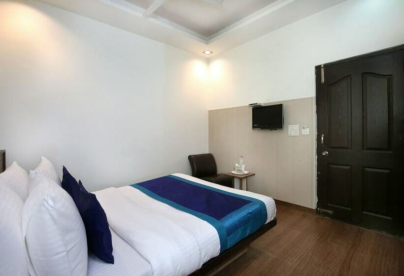 호텔 Oak By Oyo Rooms