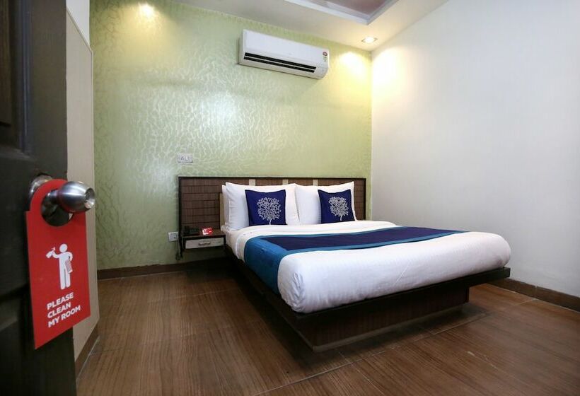 호텔 Oak By Oyo Rooms