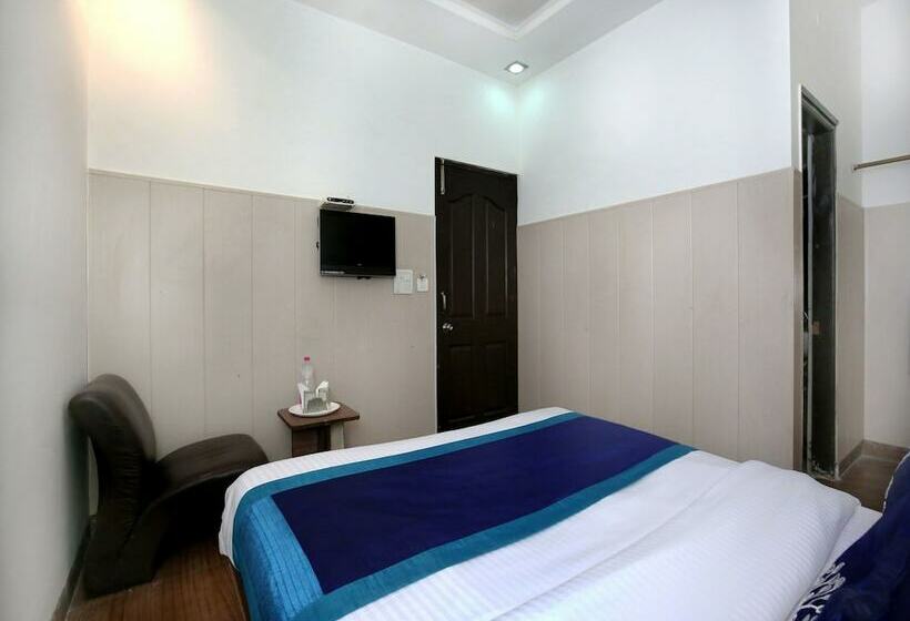 호텔 Oak By Oyo Rooms