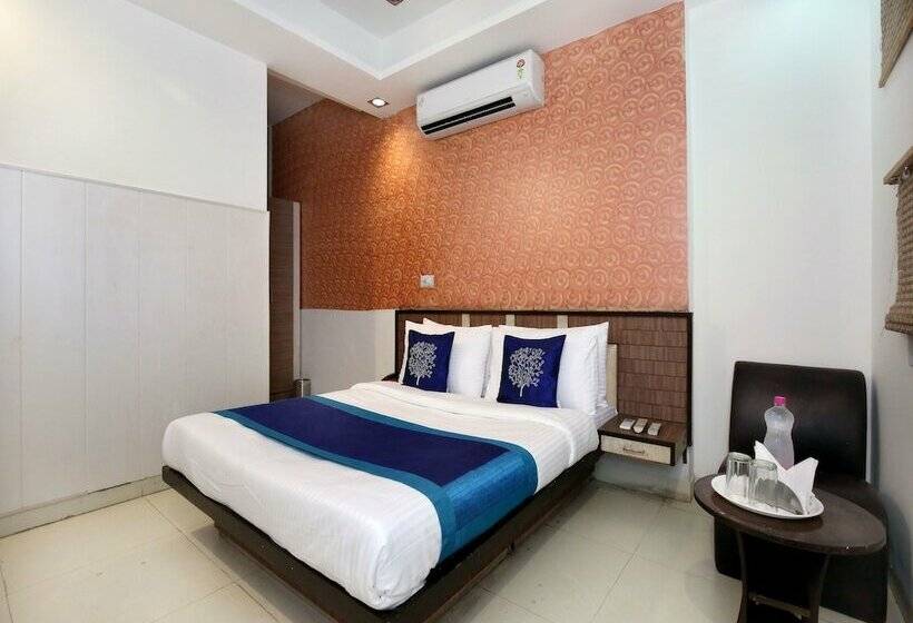 호텔 Oak By Oyo Rooms