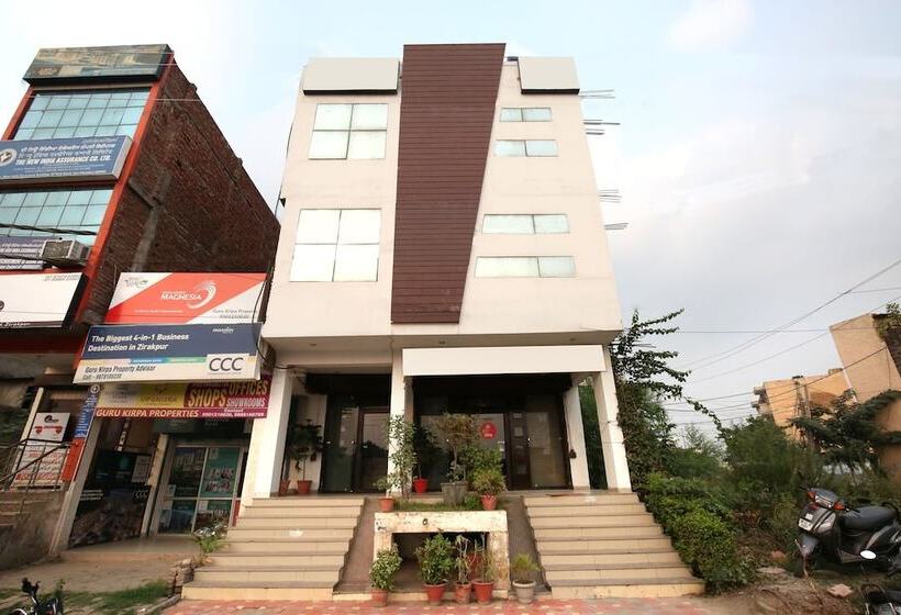 호텔 Oak By Oyo Rooms