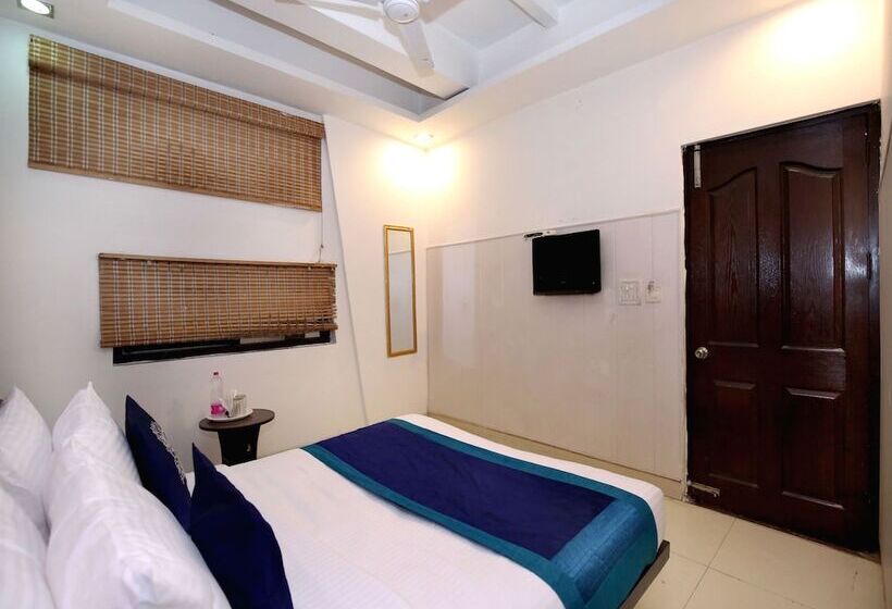 호텔 Oak By Oyo Rooms