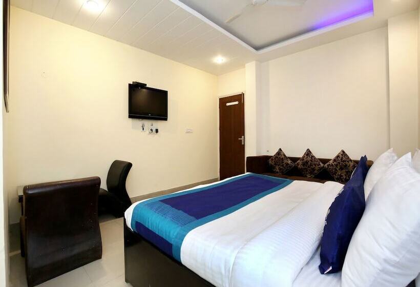 호텔 Oak By Oyo Rooms