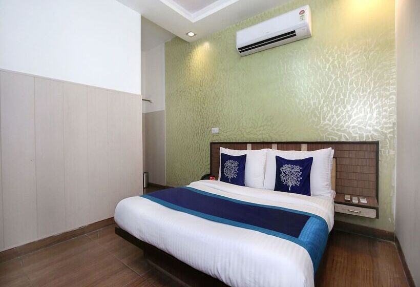 호텔 Oak By Oyo Rooms