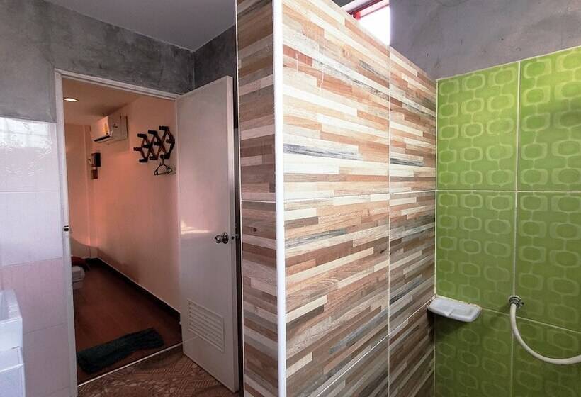 Отель Pairom Resort