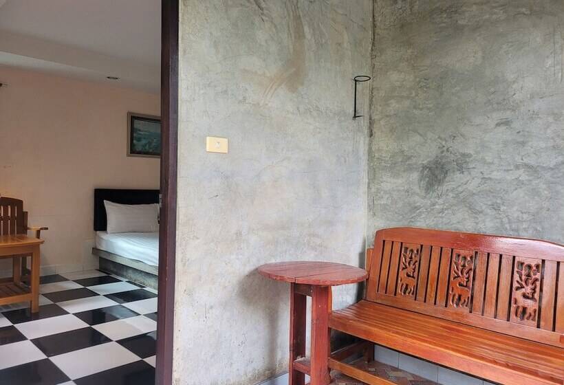 Отель Pairom Resort