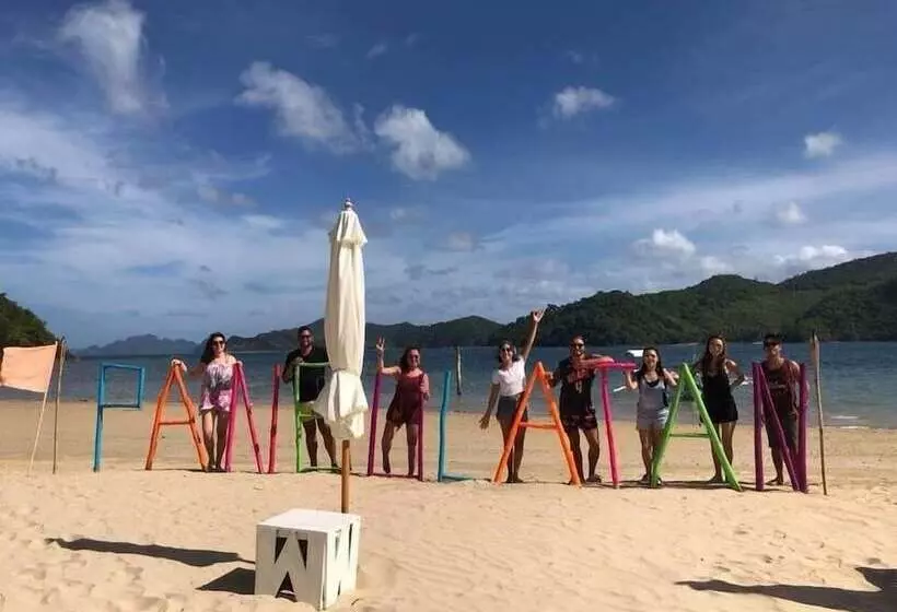 Hotelli Pangulatan Beach Resort