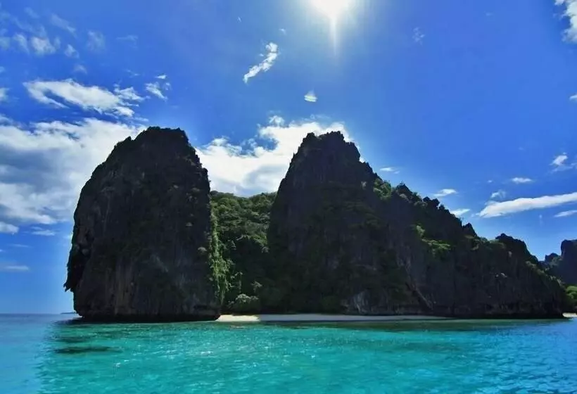 Hotelli Pangulatan Beach Resort