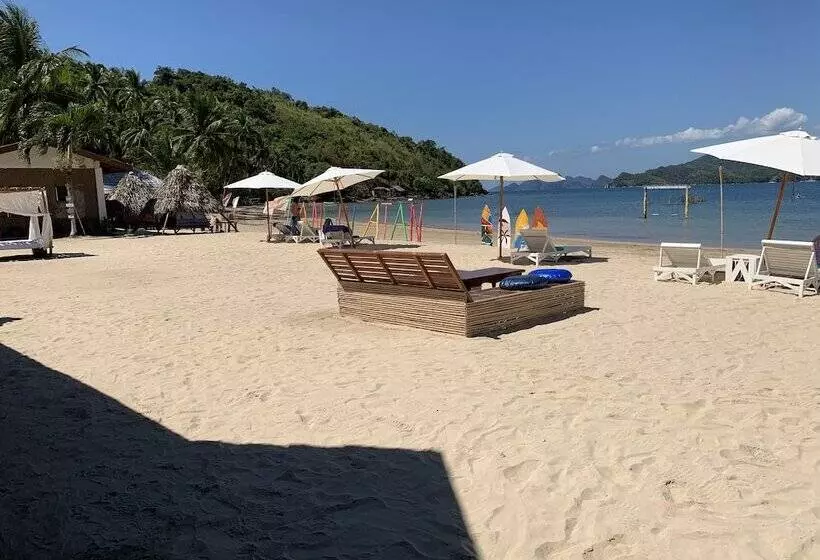 Hotelli Pangulatan Beach Resort