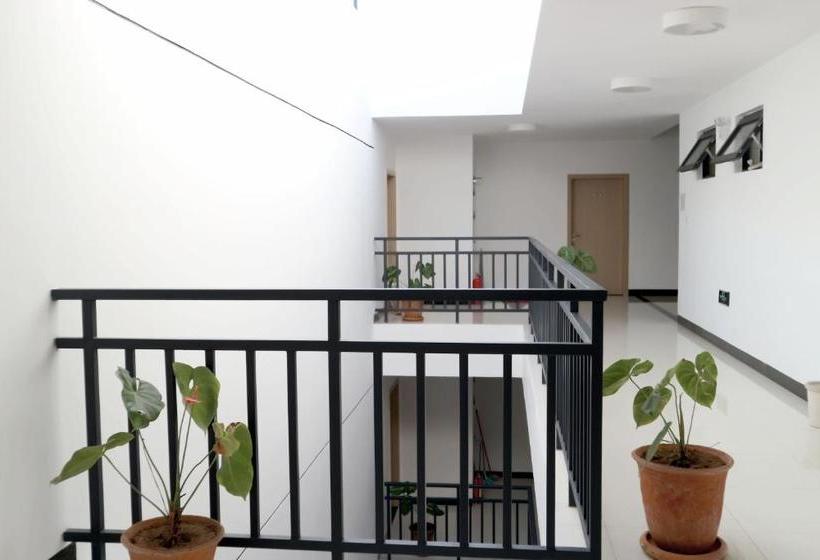 Hotel Phoenix  By Link