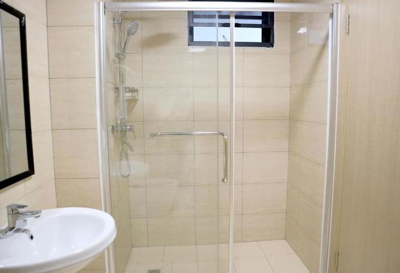 Hotel Phoenix  By Link