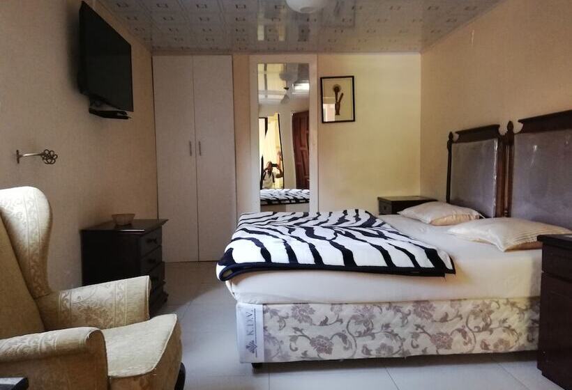 هتل Premier Guest Lodge