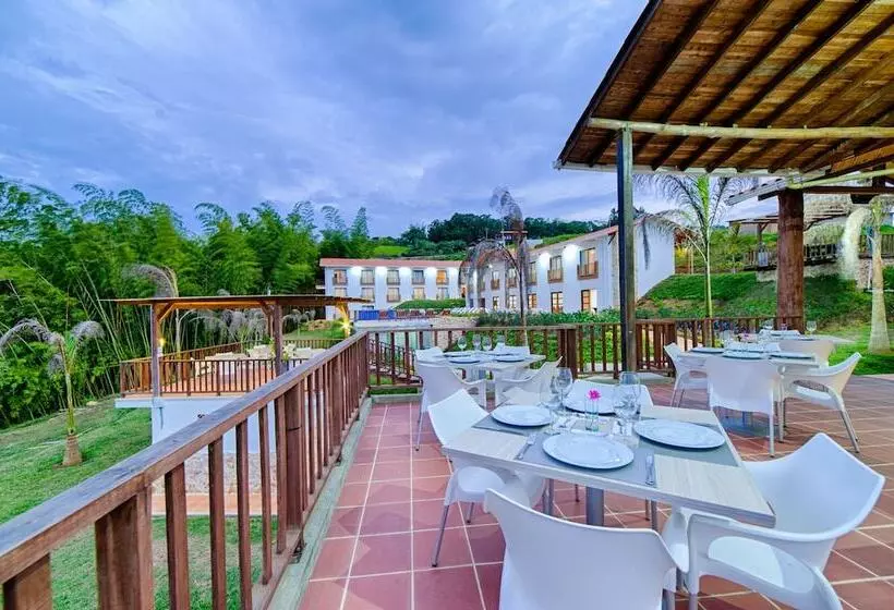 Maaseutuhotelli La Huerta