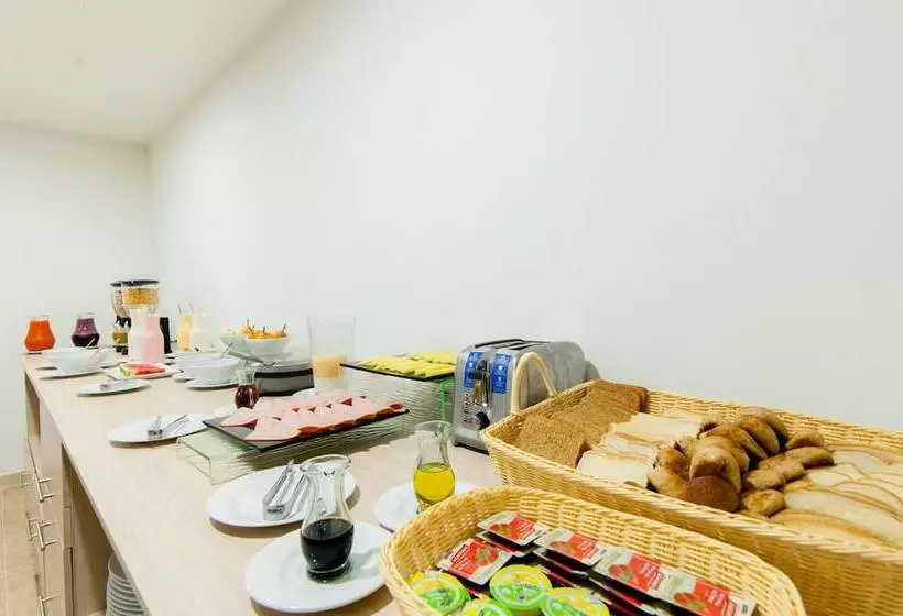 Maaseutuhotelli La Huerta