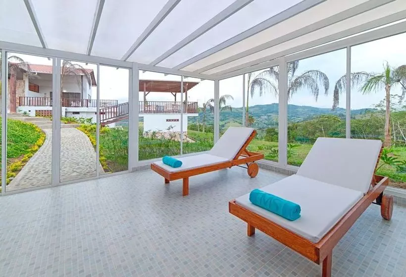 Maaseutuhotelli La Huerta