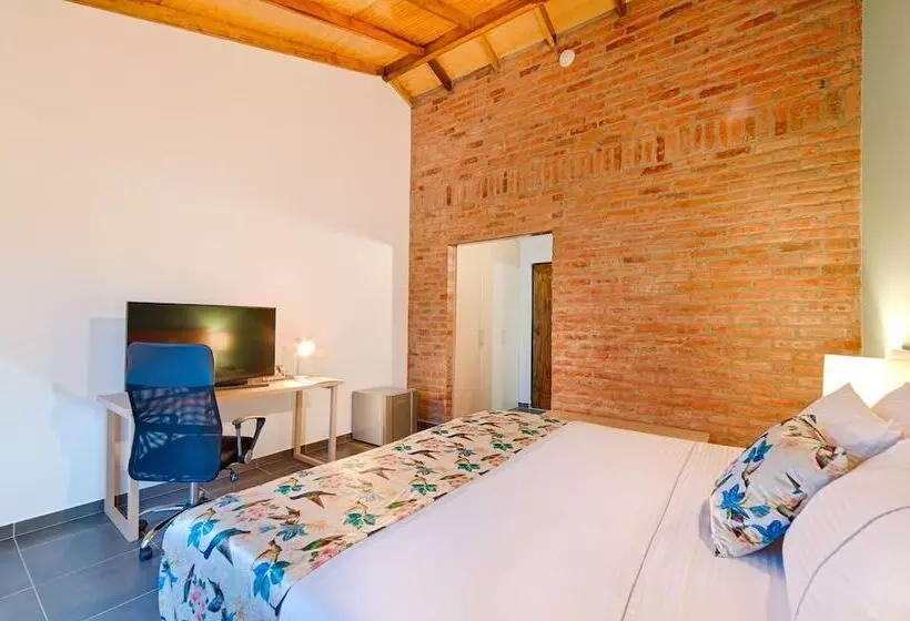 Maaseutuhotelli La Huerta