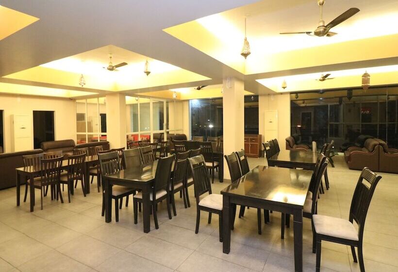 酒店 Silver Star By Oyo Rooms