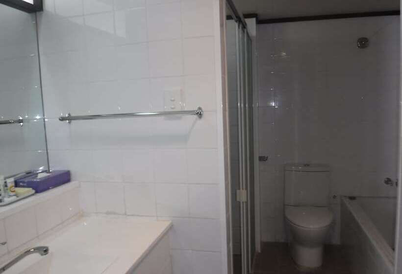 Hotel Solomon Kitano Mendana