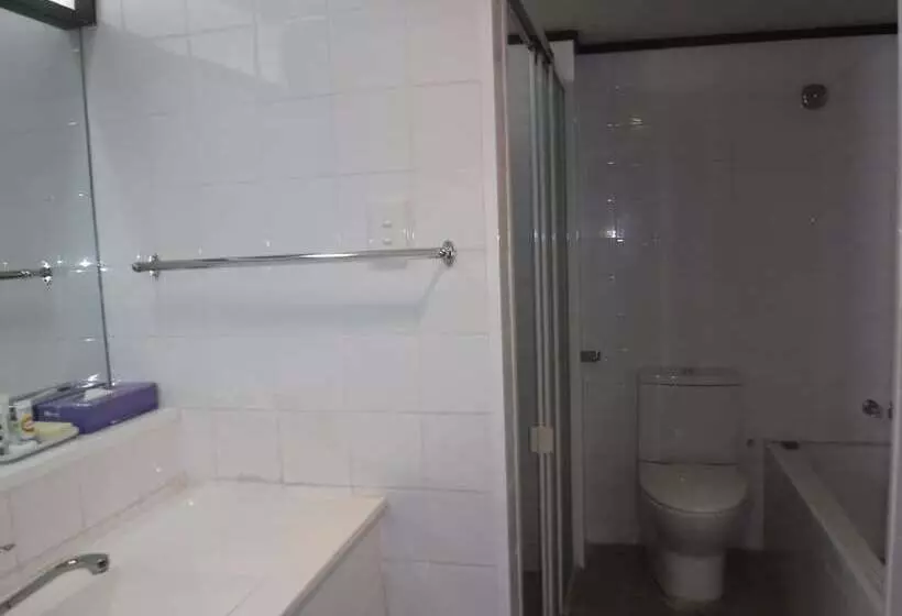 هتل Solomon Kitano Mendana