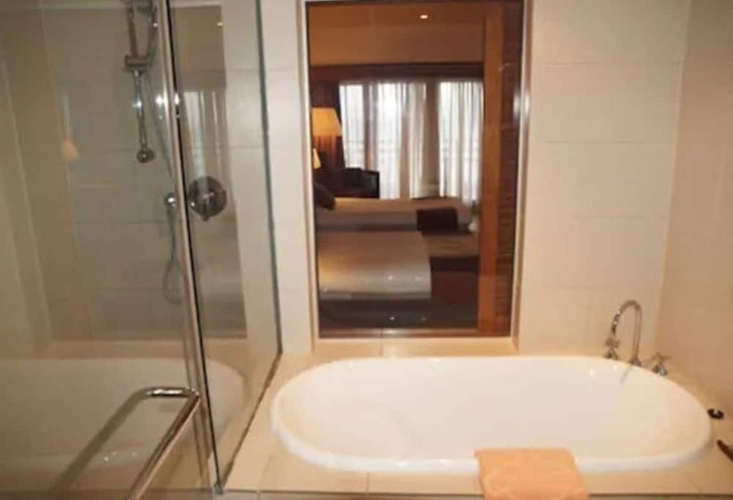 Hotel Solomon Kitano Mendana