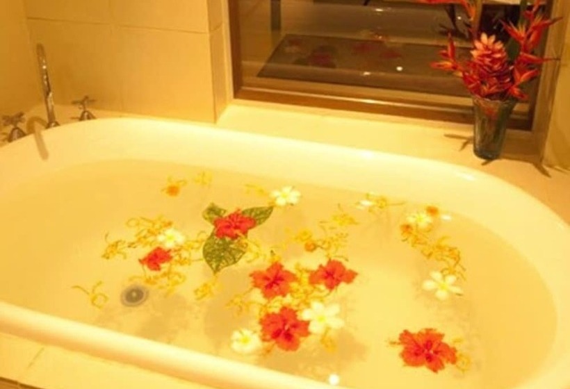 Hotel Solomon Kitano Mendana