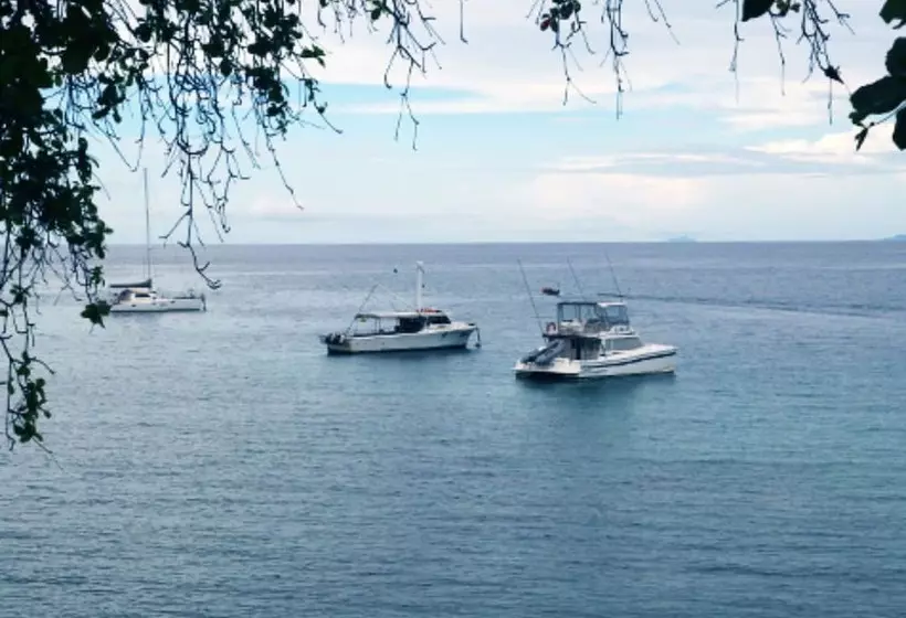 هتل Solomon Kitano Mendana