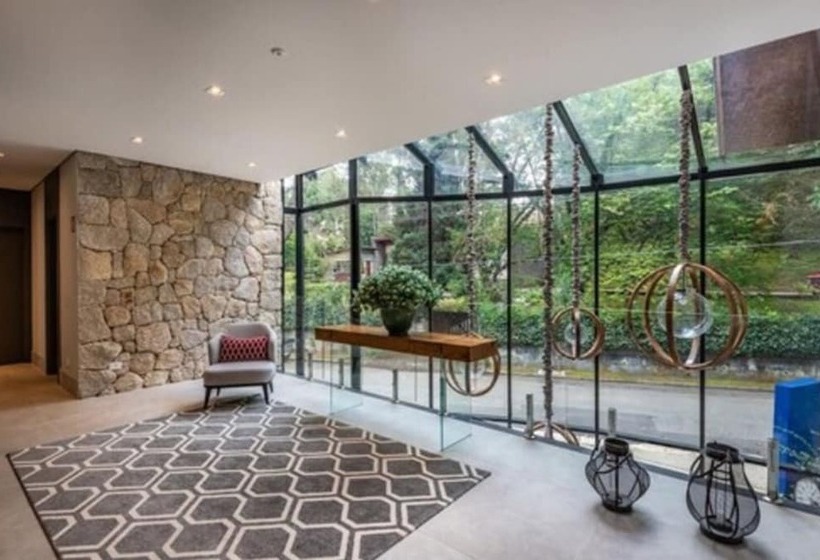 ホテル Villa Amista Campos Do Jordao