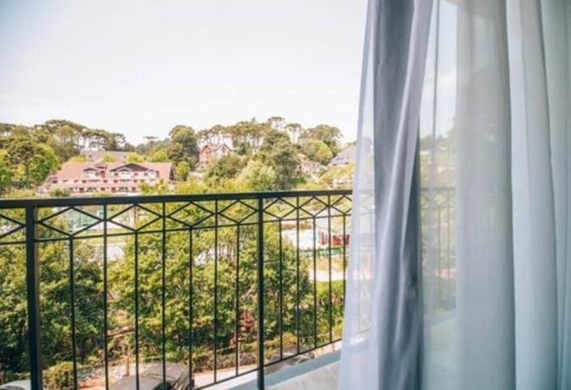 ホテル Villa Amista Campos Do Jordao