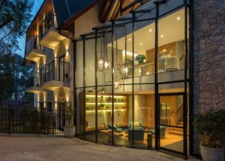 ホテル Villa Amista Campos Do Jordao