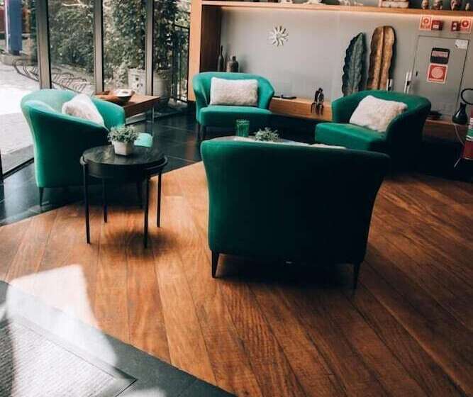 ホテル Villa Amista Campos Do Jordao