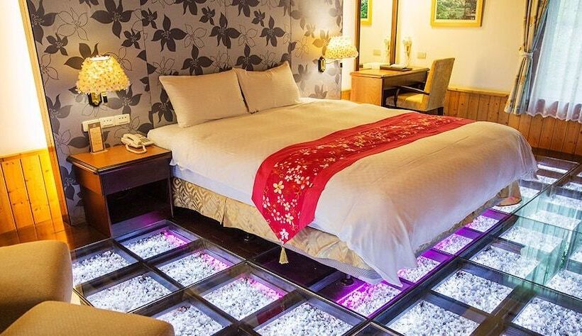 هتل West Lake Resortopia