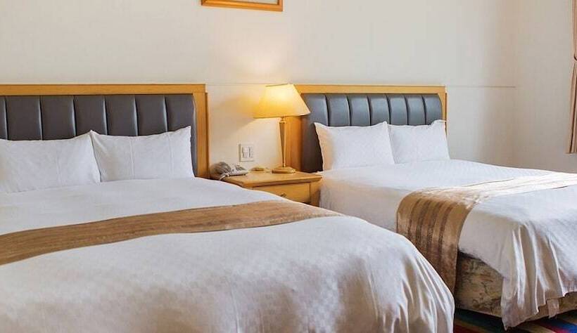 هتل West Lake Resortopia