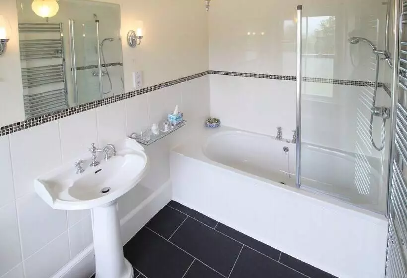 Preston House B&b