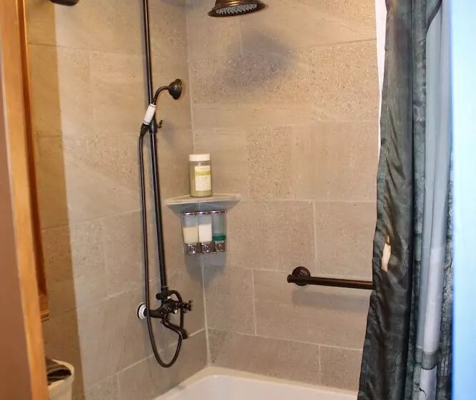 Aamiaismajoitus (B&B) Bardew Valley Inn