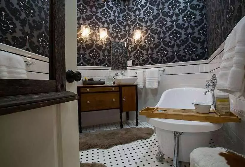 Aamiaismajoitus (B&B) Bardew Valley Inn