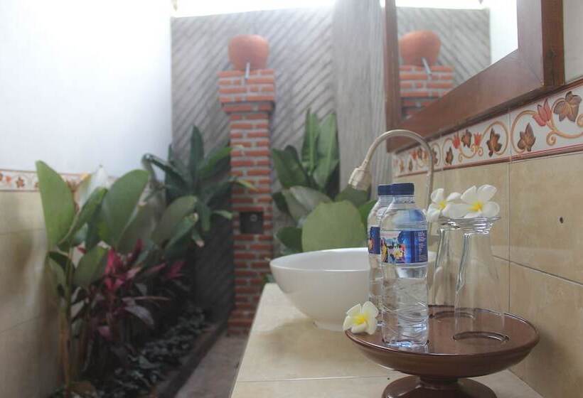 민박 Eliska Sari Bungalows Sumberkima