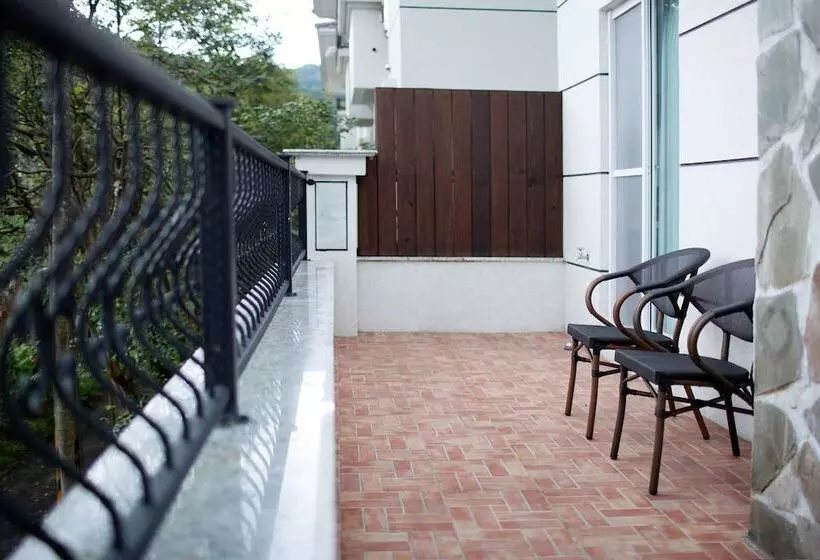 تختخواب و صبحانه R&j Guesthouse