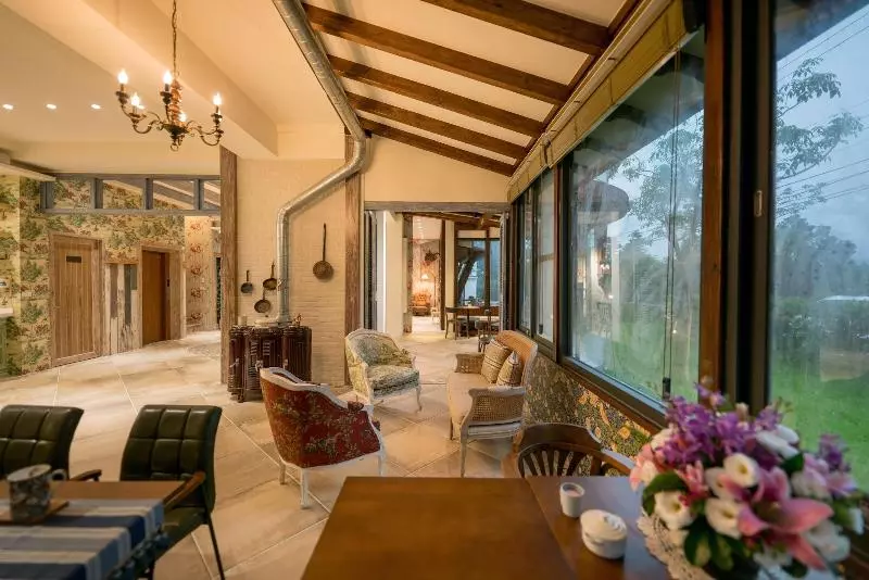 تختخواب و صبحانه R&j Guesthouse