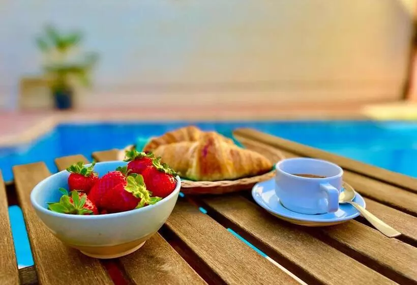 Grotto's Paradise B&b