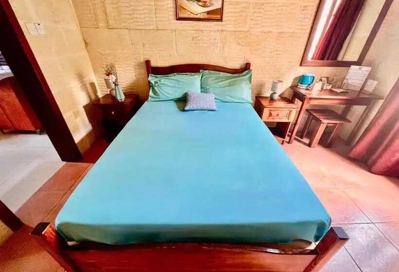 Grotto's Paradise B&b