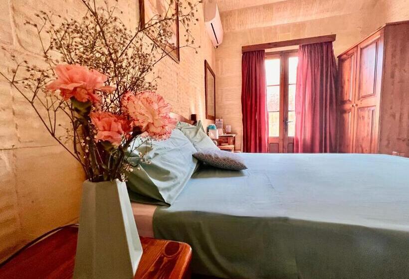 Grotto's Paradise B&b